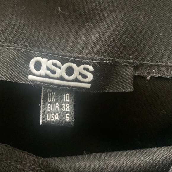 ASOS dress fits as a xs- small - Picture 3 of 3